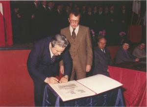 Tolmin – podpis listine o pobratenju - Foto arhiv občine